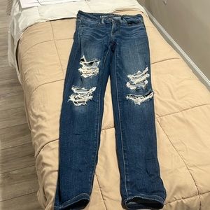 American Eagle next level stretch size 4